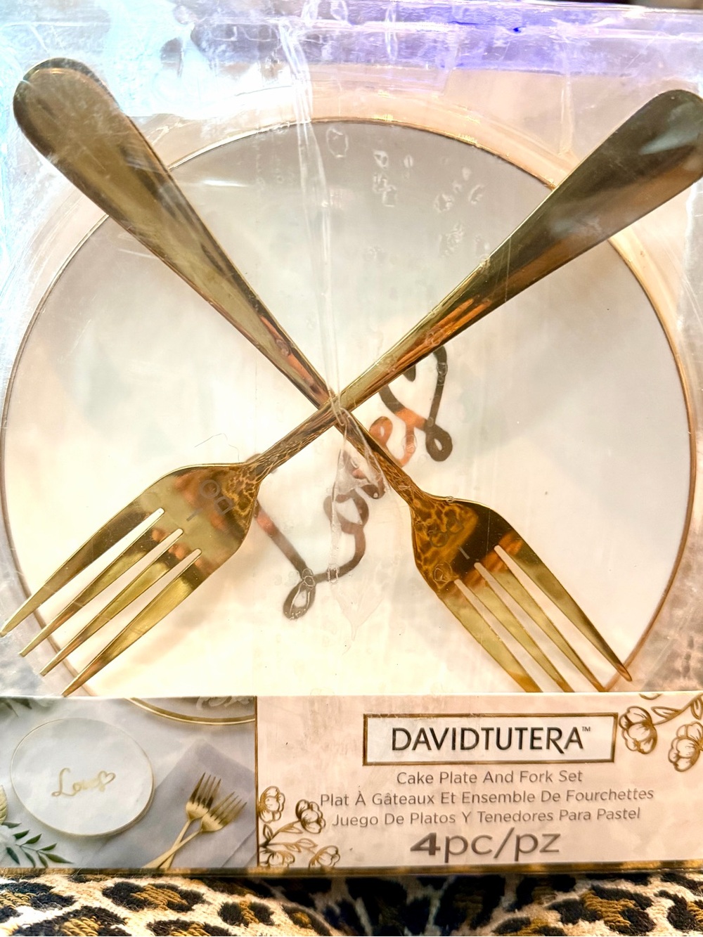 David Tutera Gold Dessert Plate with Gold Forks - 4pc Set